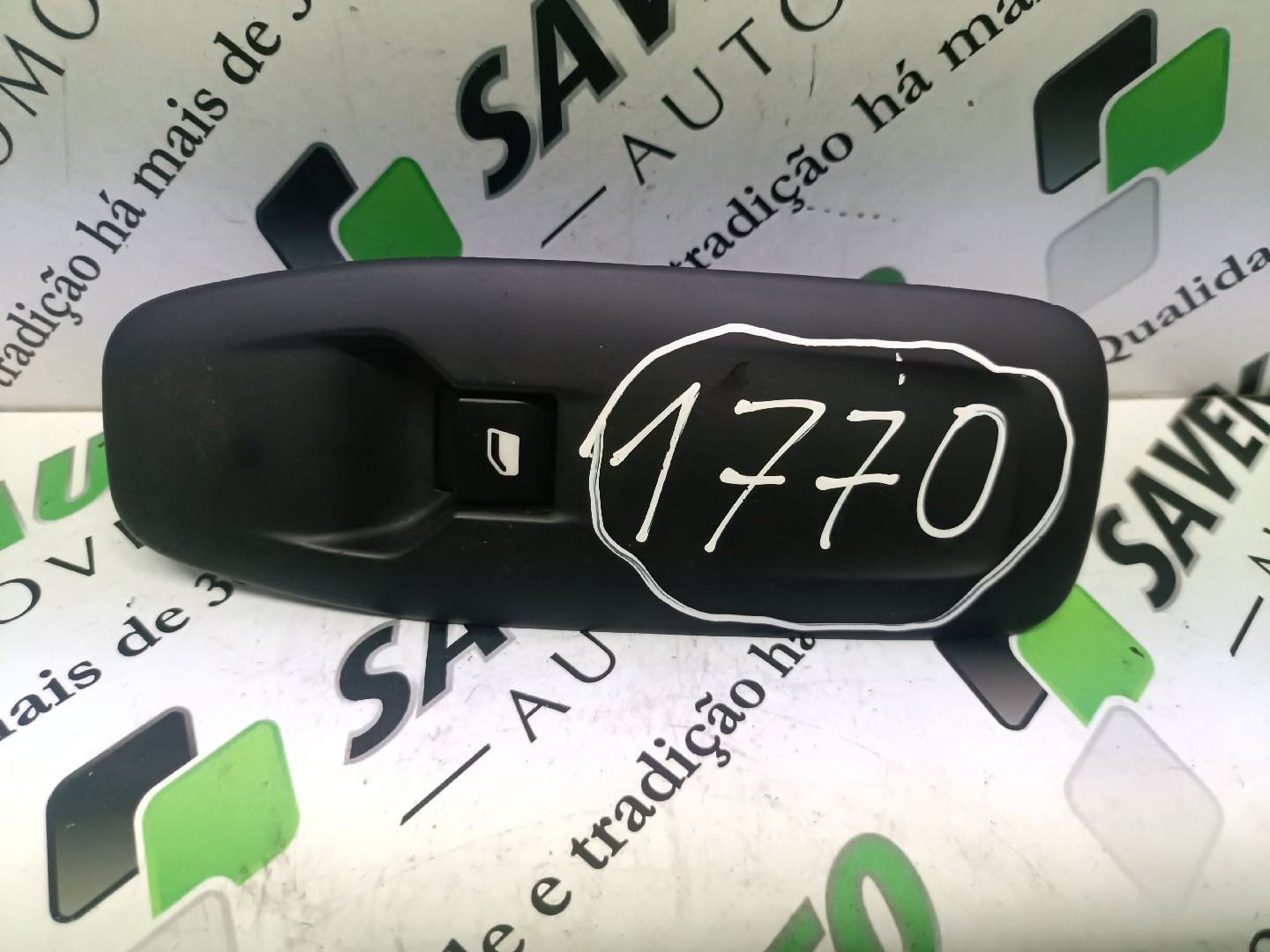 Botão / Botões / Comutador Vidro Dto PEUGEOT 2008 I (CU_) | 13 - 