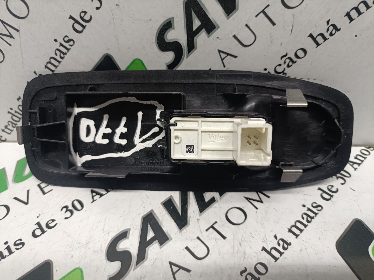 Botão / Botões / Comutador Vidro Dto PEUGEOT 2008 I (CU_) | 13 -  Imagem-1