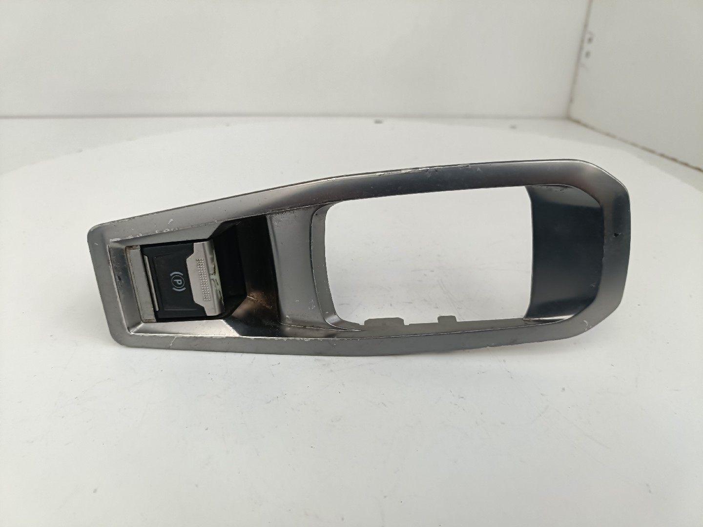 Comando / Botão Travão de Mão PEUGEOT 5008 II | 16 - 