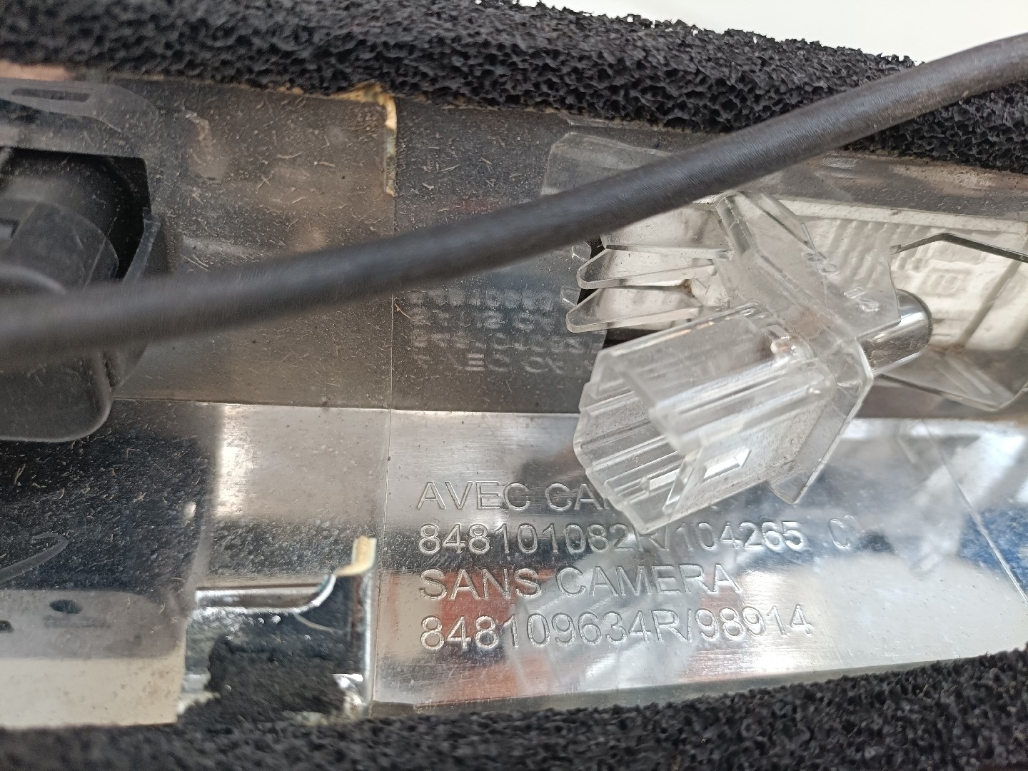 Friso tampa mala / régua luzes matricula RENAULT CAPTUR I (J5_, H5_) | 13 -  Imagem-3