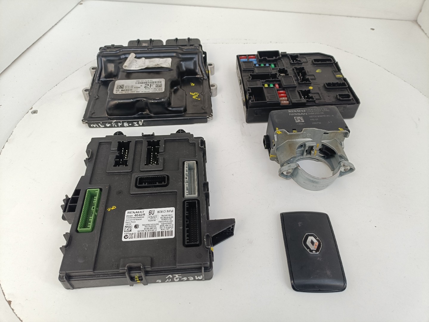 Conjunto Centralina de Ignição (imobilizador) RENAULT MEGANE IV Hatchback (B9A/M/N_) | 15 - 