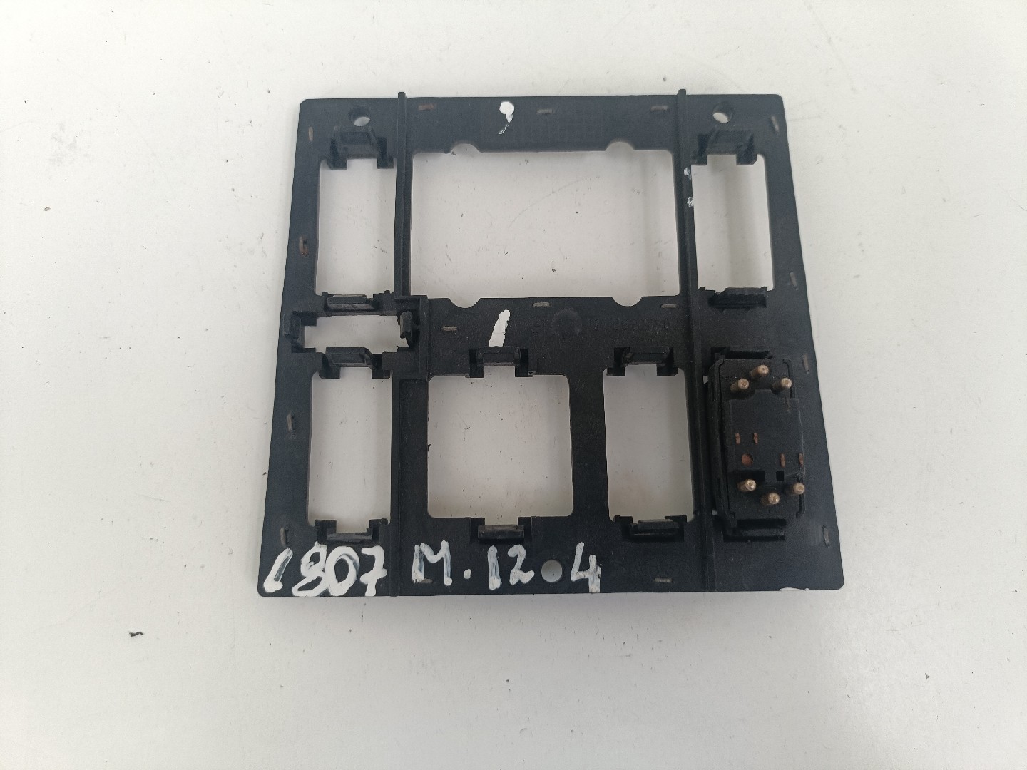 Botão / Botões / Comutador Vidro Esq MERCEDES-BENZ E-CLASS (W124) | 93 - 96 Imagem-1