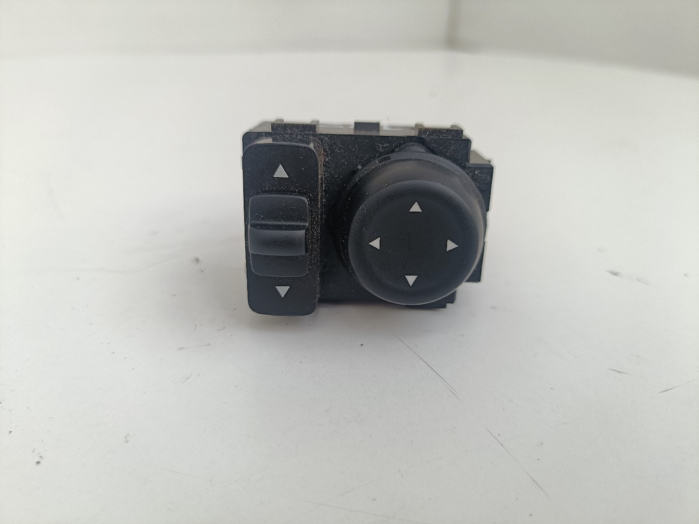 Botão / Comando Regulador de Espelhos NISSAN MICRA V (K14) | 16 - 