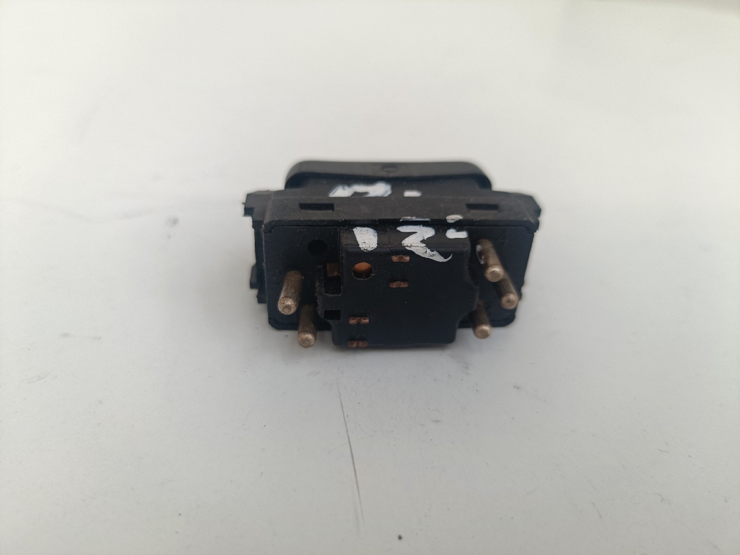 Botão / Botões / Comutador Vidro Dto MERCEDES-BENZ 190 (W201) | 82 - 93 Imagem-1