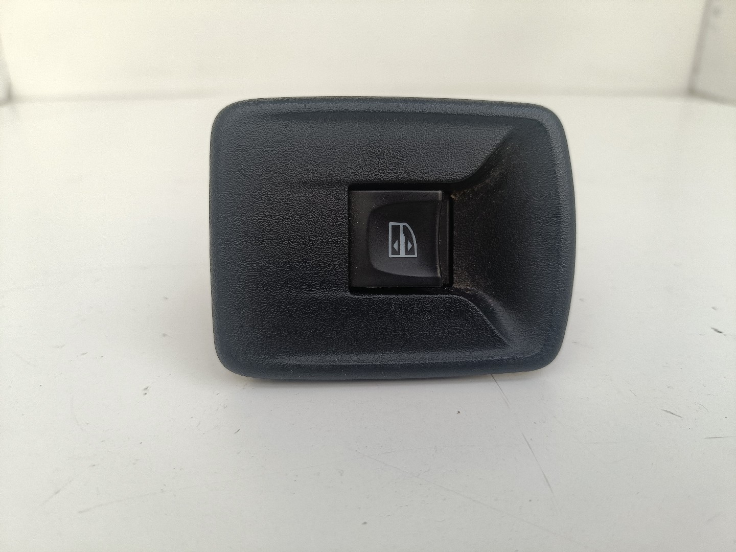 Botão / Botões / Comutador Vidro Dto DACIA LOGAN MCV II | 13 - 
