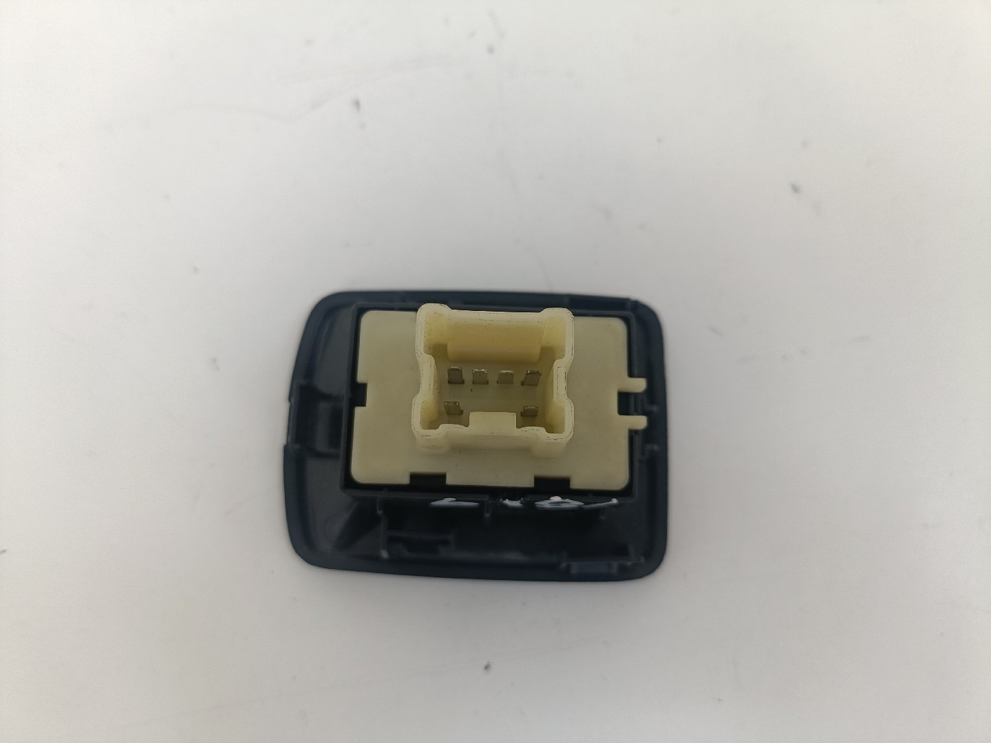 Botão / Botões / Comutador Vidro Dto DACIA LOGAN MCV II | 13 -  Imagem-1