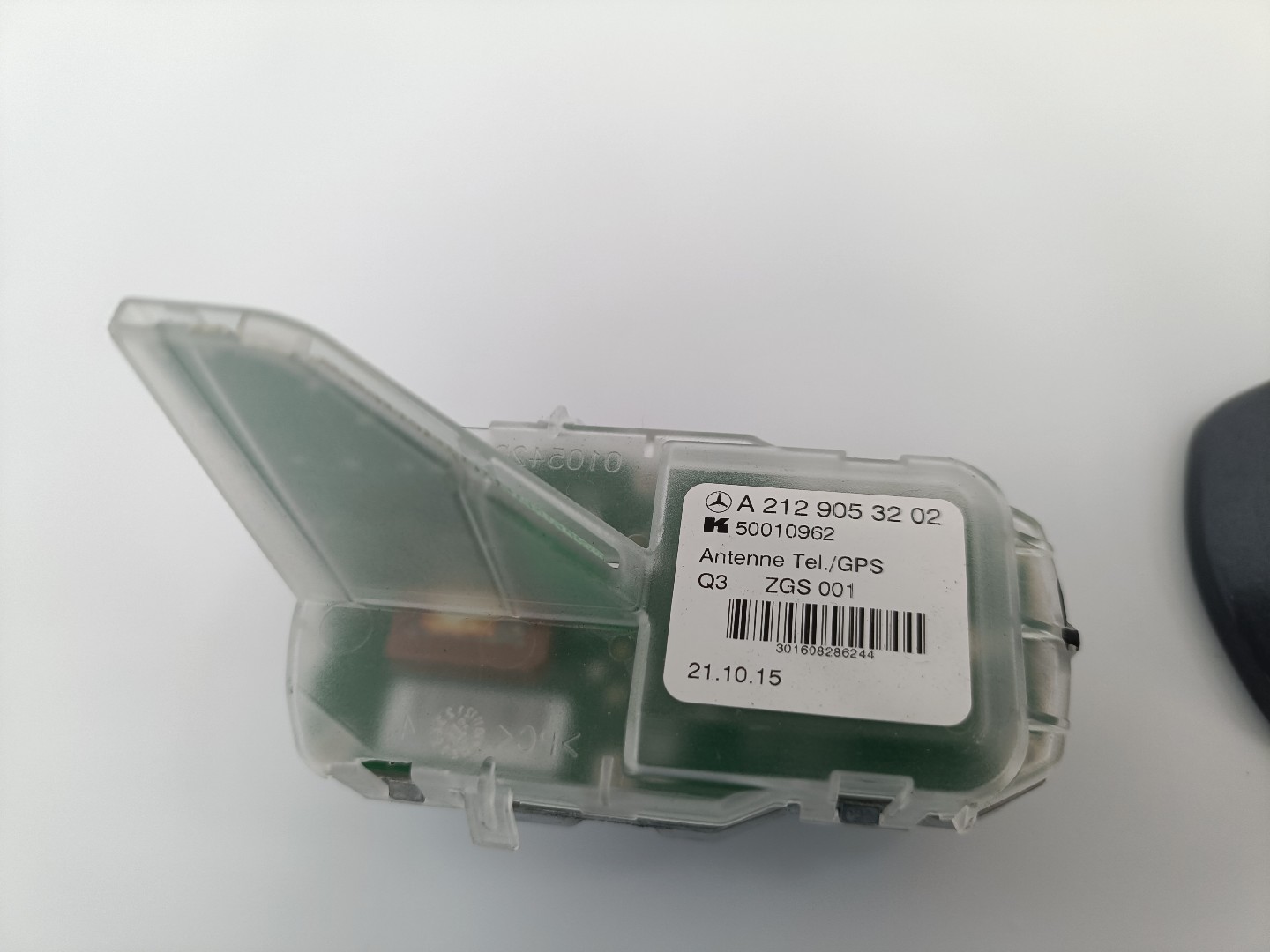 Base Antena MERCEDES-BENZ E-CLASS (W212) | 09 - 16 Imagem-2