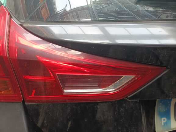 Farolim Mala Esq TOYOTA AURIS Combi (_E18_) | 13 - 18