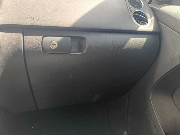 Tampa / Porta Luvas VOLKSWAGEN TIGUAN (5N_) | 07 - 18