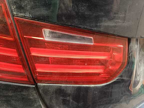 Farolim Mala Esq BMW 3 (F30, F80) | 11 - 18