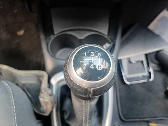 Punho / Moca /  Manete / Alavanca Mudanças TOYOTA YARIS (_P13_) | 10 - 