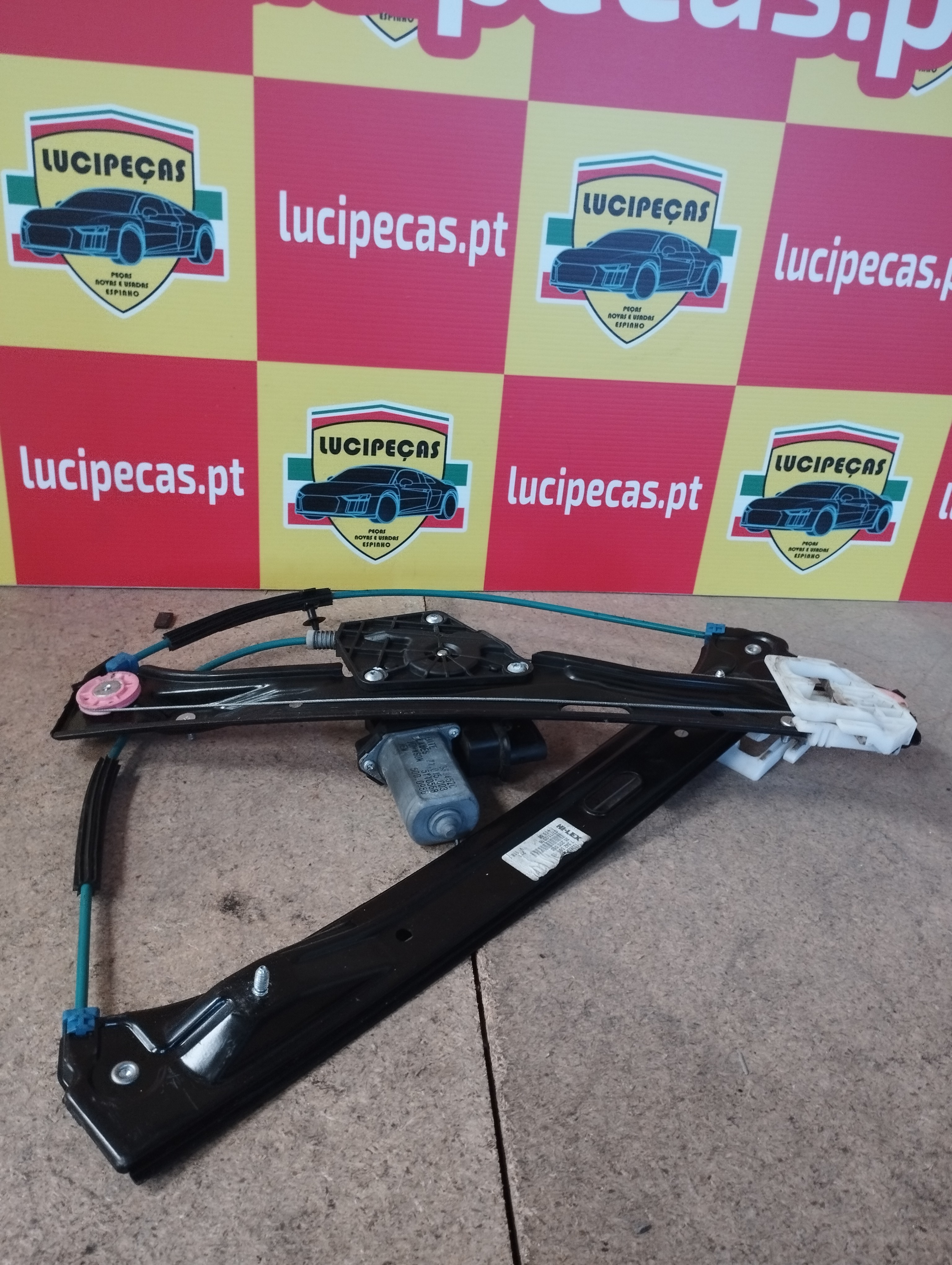 Elevador Frente Esq BMW 1 (F20) | 11 - 19