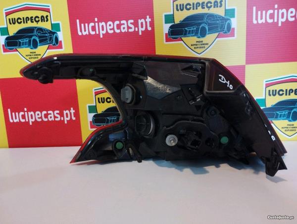 Right Tail Light  PEUGEOT 308 II | 13 -  Imagem-2