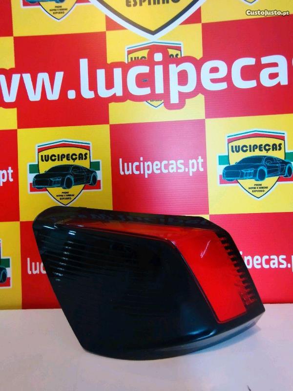 Left Tail Light  PEUGEOT 3008 SUV (M_) | 16 -  Imagem-1