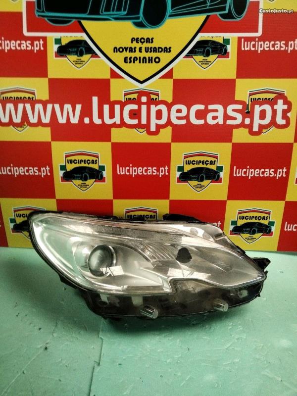 Right Headlight  PEUGEOT 2008 I (CU_) | 13 -  Imagem-1