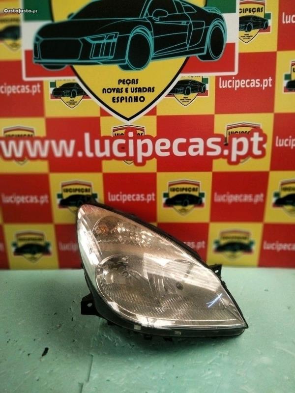 Right Headlight  CITROEN C5 I (DC_) | 01 - 05