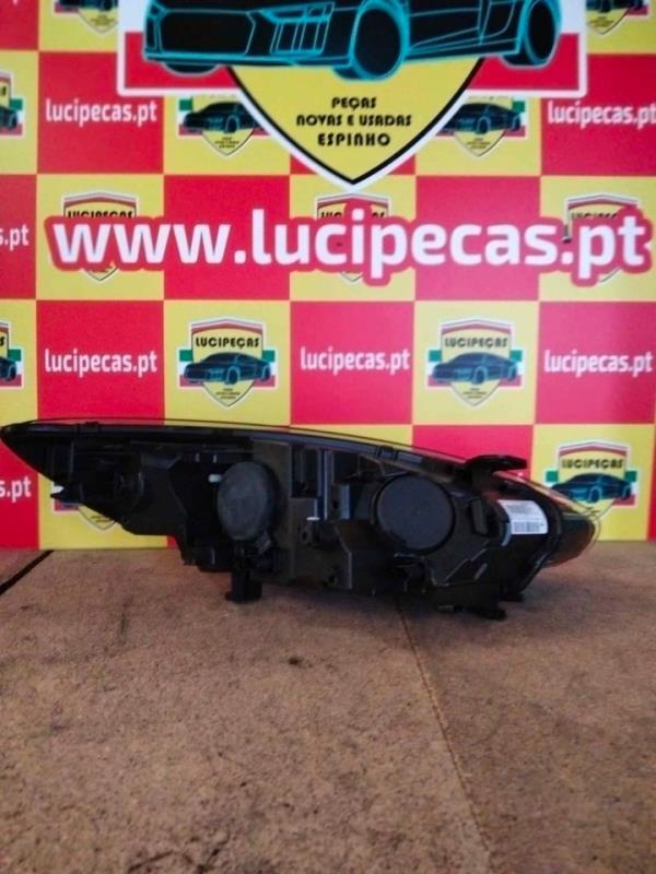 Left Headlight RENAULT MEGANE III Hatchback (BZ0/1_) | 08 -  Imagem-2