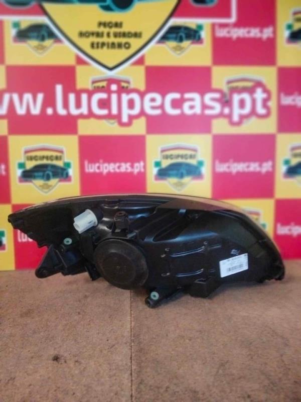 Otica Esq SKODA FABIA II Combi (545) | 07 - 14 Imagem-2