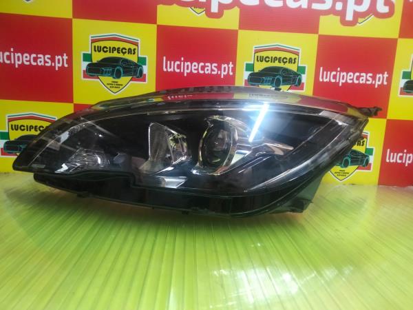 Left Headlight PEUGEOT 308 II | 13 - 