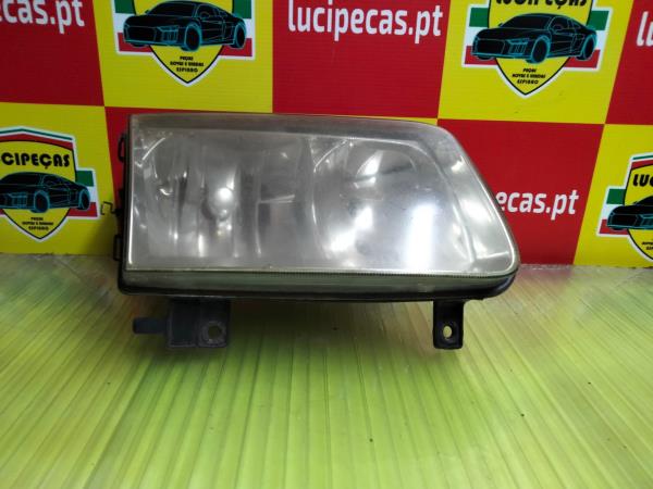 Right Headlight  VOLKSWAGEN POLO (6N1) | 94 - 99