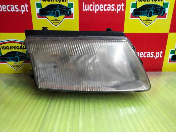 Right Headlight  VOLKSWAGEN PASSAT Variant (3B5) | 97 - 01