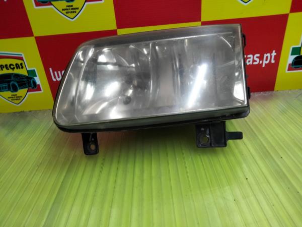 Left Headlight VOLKSWAGEN POLO (6N2) | 99 - 01