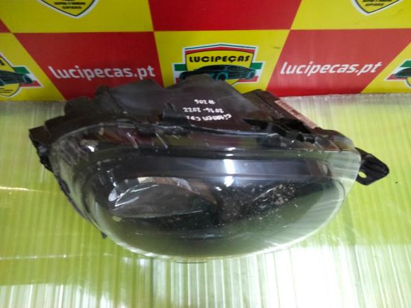 Right Headlight  CITROEN C3 III (SX) | 16 -  Imagem-1