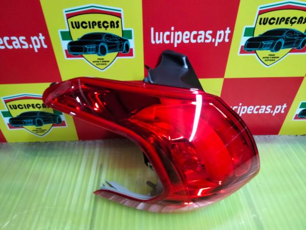 Left Tail Light  PEUGEOT 2008 I (CU_) | 13 -  Imagem-2