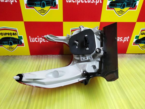 Left Tail Light  PEUGEOT 2008 I (CU_) | 13 -  Imagem-4