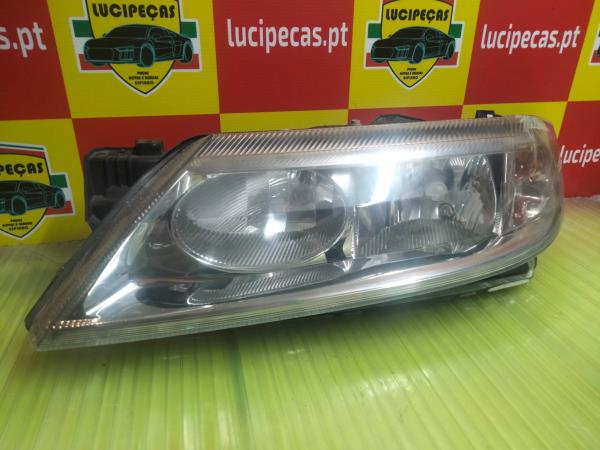 Left Headlight RENAULT LAGUNA II (BG0/1_) | 01 - 07