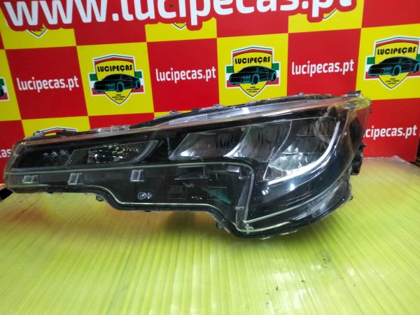 Otica Esq TOYOTA COROLLA três volumes (_E21_) | 19 -  Imagem-1