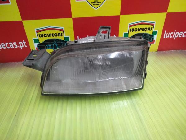 Left Headlight FIAT PUNTO (176_) | 93 - 99