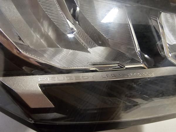 Right Headlight  PEUGEOT 308 III Imagem-7