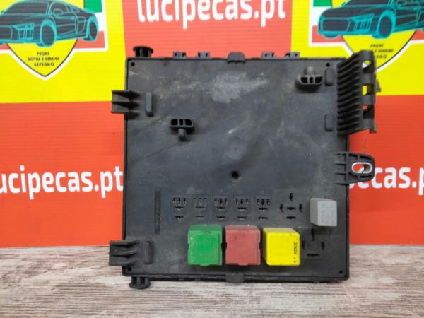 CAIXA DE FUSÍVEIS OPEL VECTRA C Combi (Z02) | 03 - 09 Imagem-2