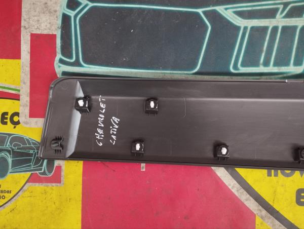 Friso Porta Frente ESQ CHEVROLET CAPTIVA (C100, C140) | 06 -  Imagem-3