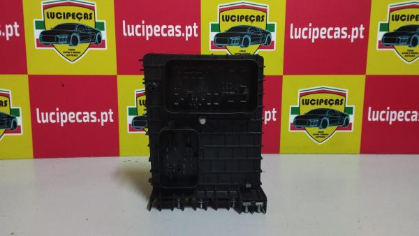 CAIXA DE FUSÍVEIS AUDI A3 (8P1) | 03 - 13 Imagem-3