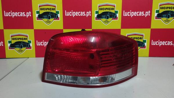 Farolim trás  direito  AUDI A3 (8P1) | 03 - 13 Imagem-1