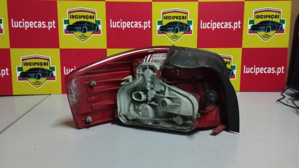 Farolim trás  direito  AUDI A3 (8P1) | 03 - 13 Imagem-2