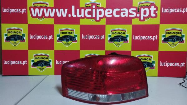 farolim tras esq AUDI - ID S_35364