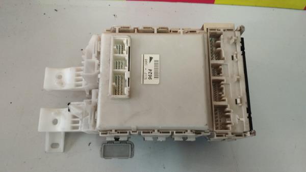 CAIXA DE FUSÍVEIS TOYOTA YARIS (_P9_) | 05 - 14 Imagem-2