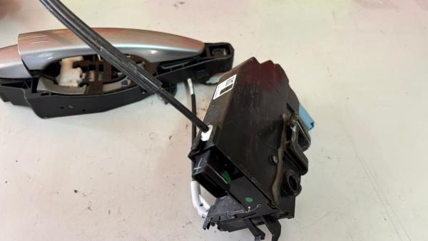 Fecho da Porta Frente Dto PEUGEOT 308 II | 13 -  Imagem-4