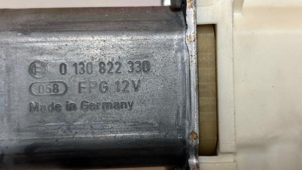 Motor elevador de vidro trás ESQ RENAULT Megane III (SW) Imagem-5