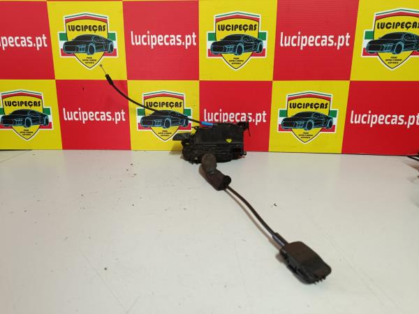 Fecho da Porta Frente Esq RENAULT - ID S_35499