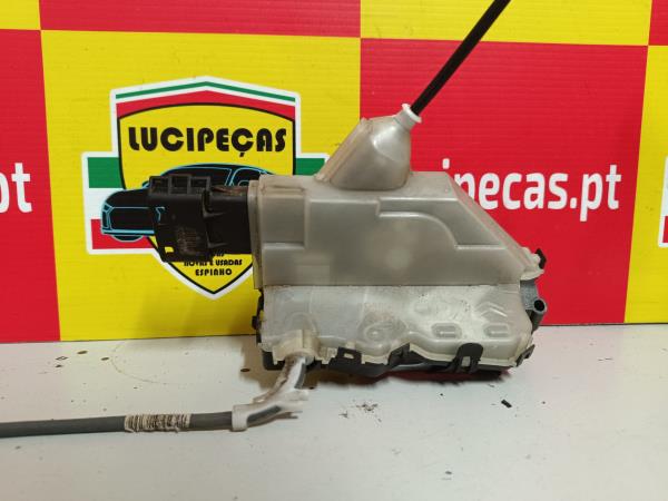 Fecho da Porta Trás Esq PEUGEOT 3008 II 21- Imagem-1