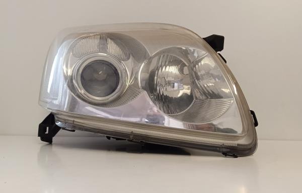 Right Headlight  TOYOTA AVENSIS (_T25_) | 03 - 08