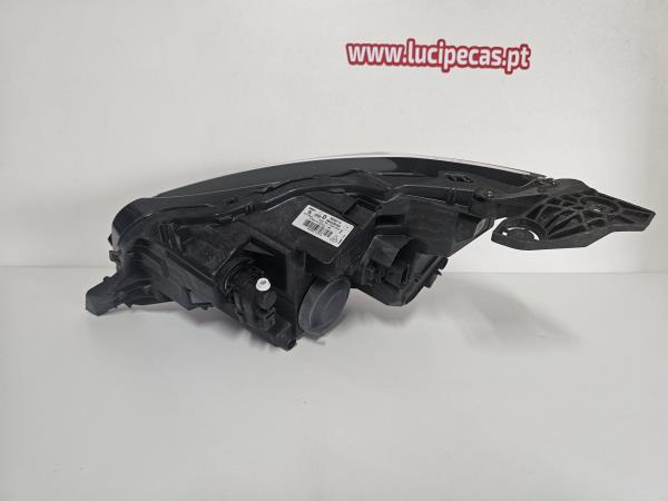 Right Headlight  PEUGEOT 208 II (UB_, UP_, UW_, UJ_) | 19 -  Imagem-4