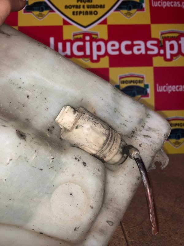 RESERVATÓRIO ÁGUA LIMPA-PARABRISAS VOLKSWAGEN PASSAT Variant (3A5, 35I) | 88 - 97 Imagem-5