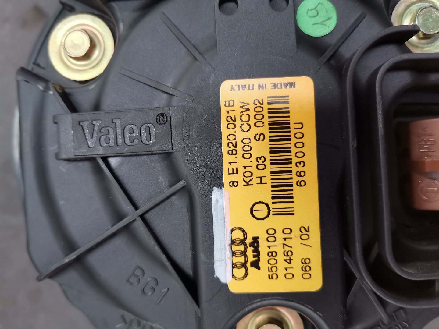 Motor Sofagem AUDI A4 (8E2, B6) | 00 - 05 Imagem-1