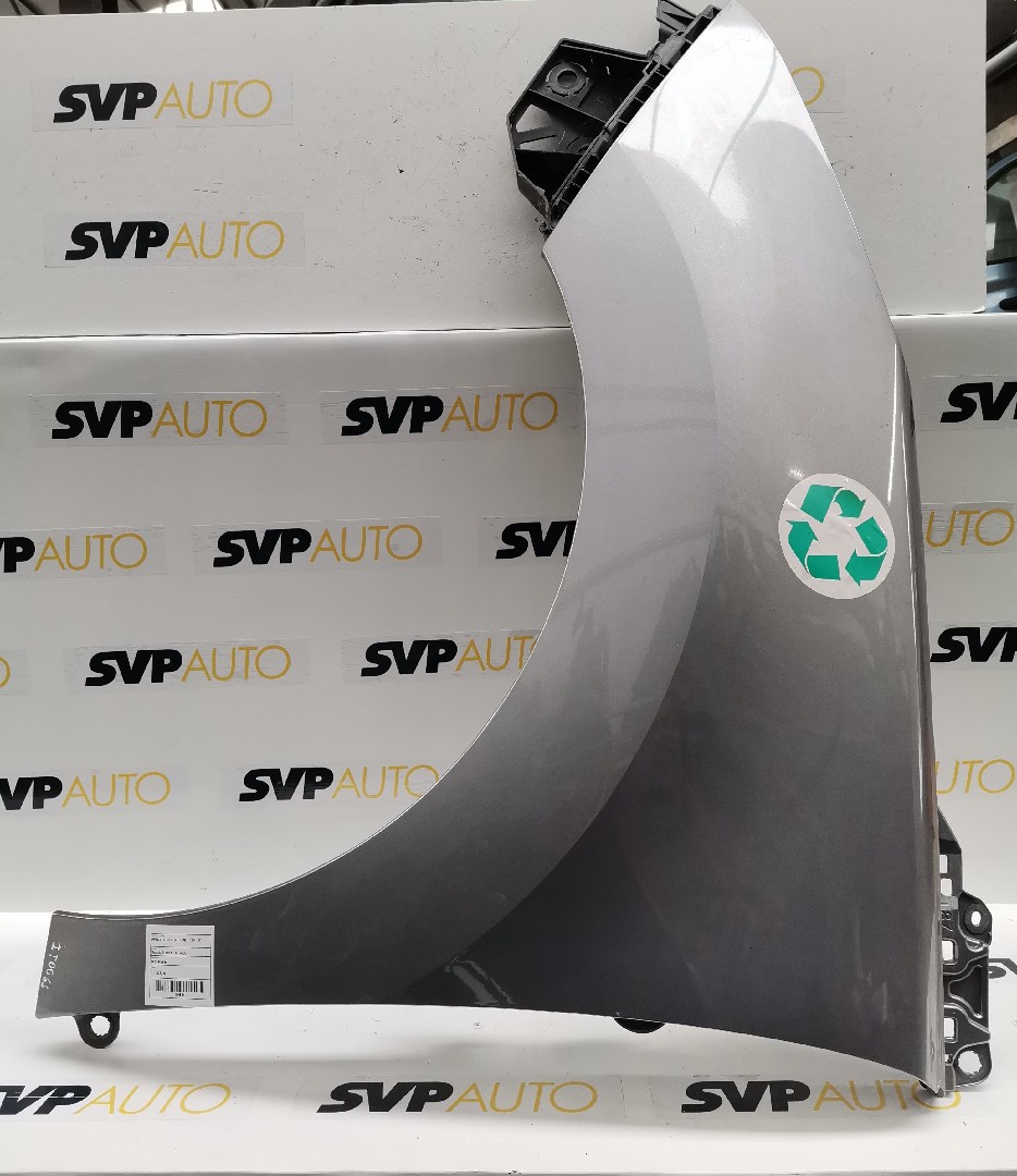 Guarda Lamas Esquerdo PEUGEOT 5008 (0U_, 0E_) | 09 - 17