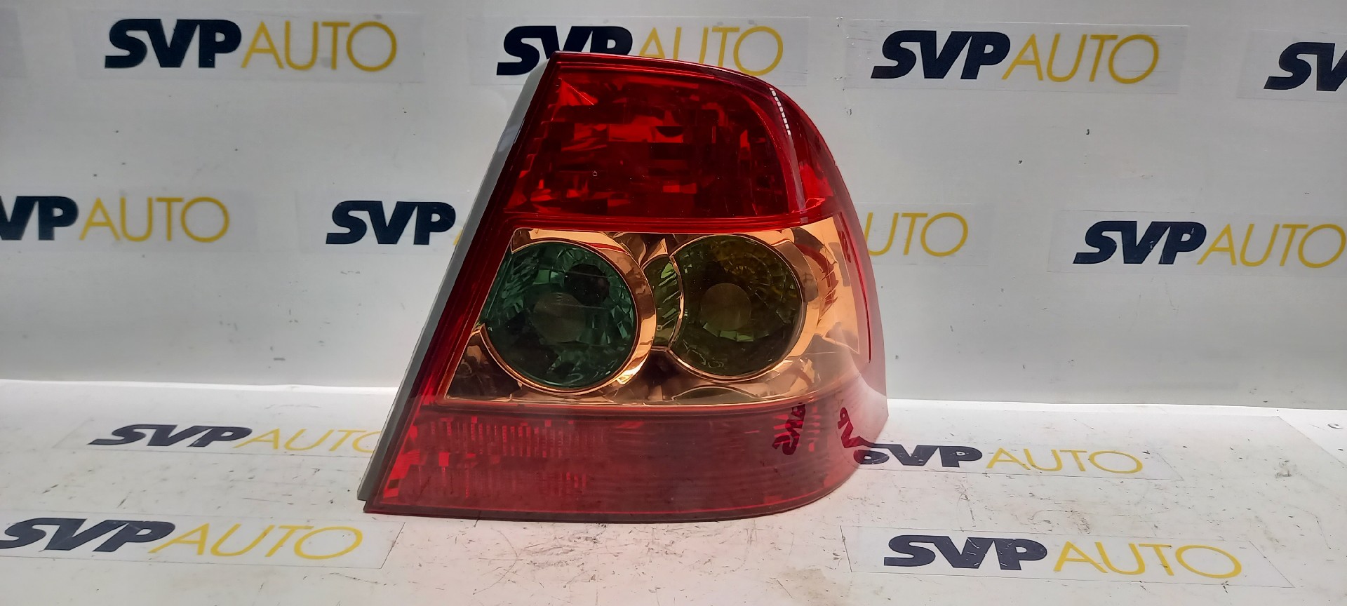Right Tail Light  TOYOTA COROLLA três volumes (_E12_) | 00 - 08